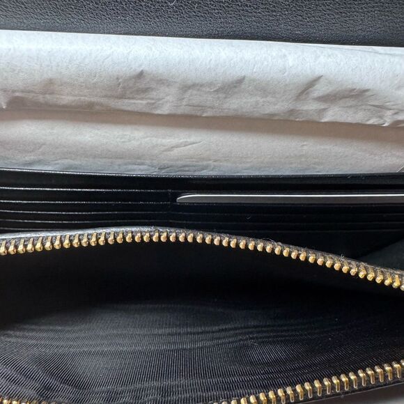 NWT YSL Patent Quilted Leather Cassandre Wallet on Chain - Picture 8 of 8